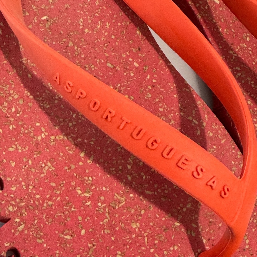 Asportuguesas By Fly London Bumpy Flip Flop - Picture 3 of 3